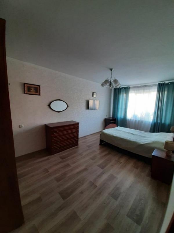 Продается отличная трехкомнатная квартира, расположенная на четвертом этаже пятиэтажного дома по адр - Новотроицк