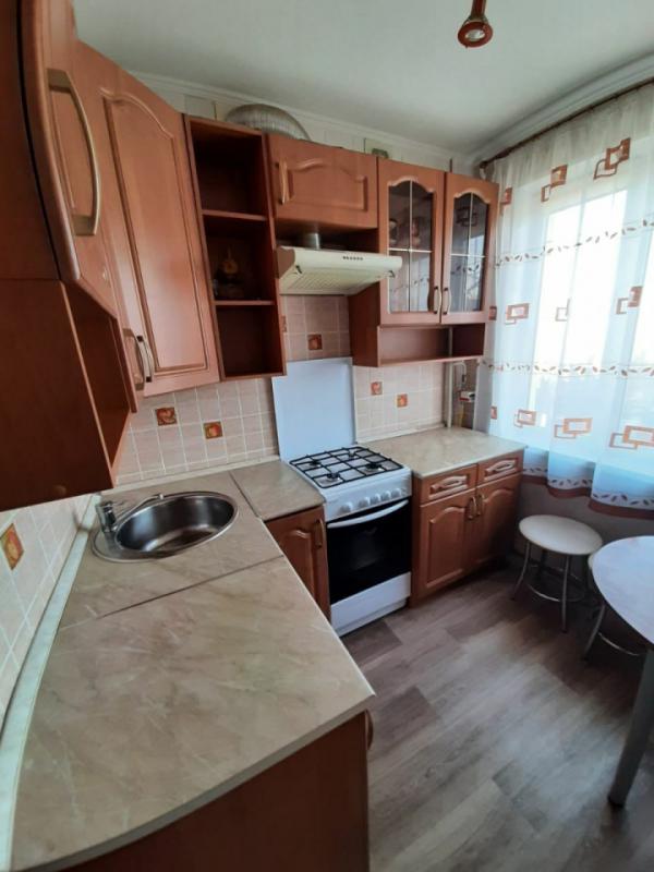 Продается отличная трехкомнатная квартира, расположенная на четвертом этаже пятиэтажного дома по адр - Новотроицк