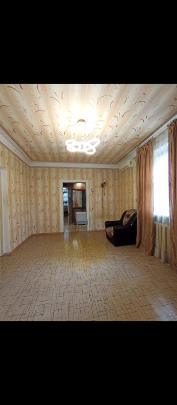 Продается 2-х комнатная квартира на втором этаже в тихом районе города
по адресу улица Свистунова д - Новотроицк