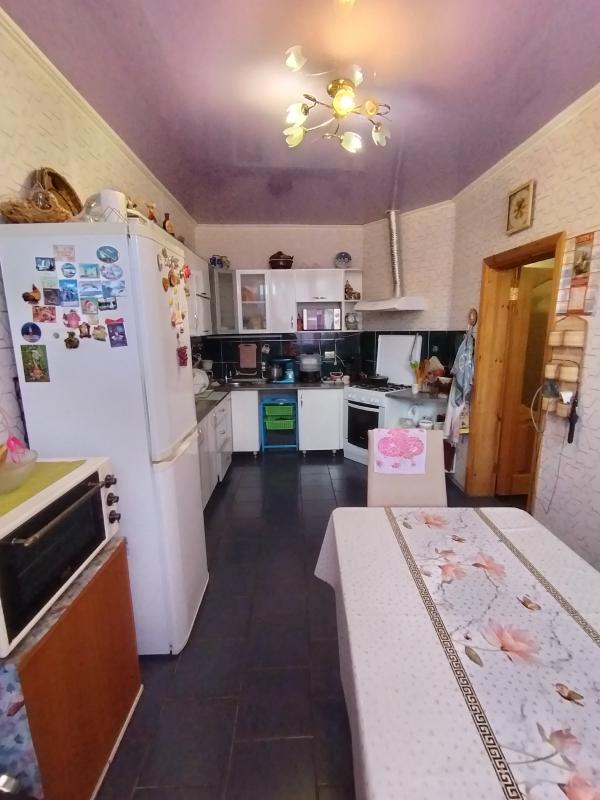 Предлагается к продаже прекрасный дом, расположенный по адресу: улица Степная. - Гай