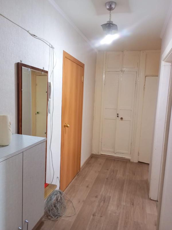 Продам 2- комнатную квартиру с раздельными ходами, район гимназии. - Новотроицк