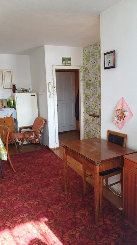 Текст объявления:
Продаётся двухкомнатная квартира в городе Новотроицк, расположенная на 5 этаже пя - Новотроицк