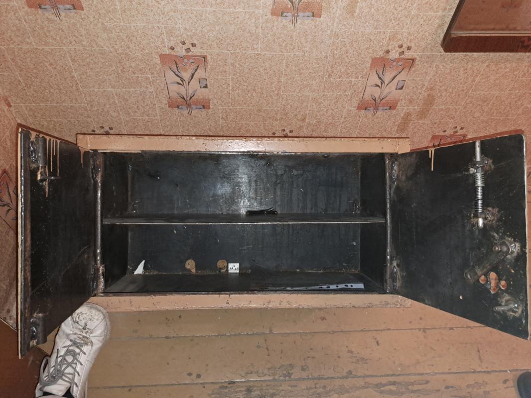 Металлический сейф. - Новотроицк