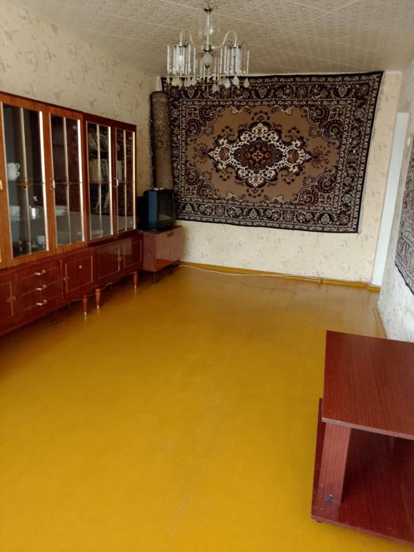 Продам 2-х комнатную квартиру, рядом школа 15 и остановка Новотроицк. - Новотроицк