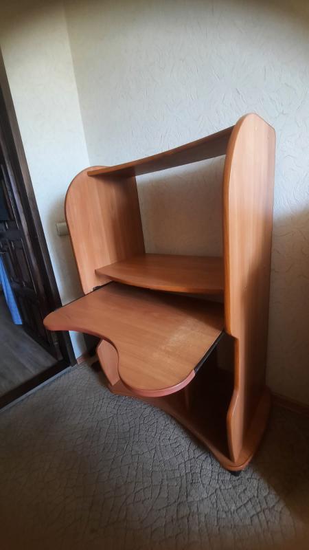 компьютерный стол высота 130, глубина 55, ширина 80 - Новотроицк