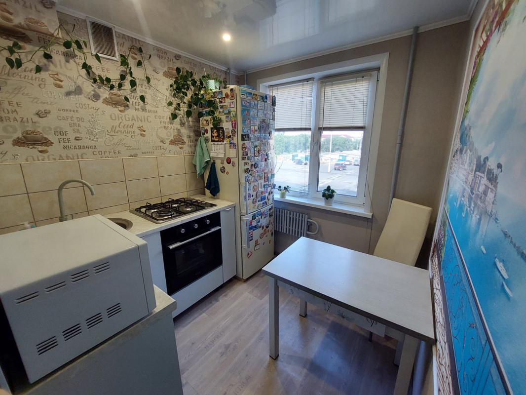 Предлагаем вашему вниманию двухкомнатную квартиру в центре города рядом с администрацией по адресу К - Новотроицк