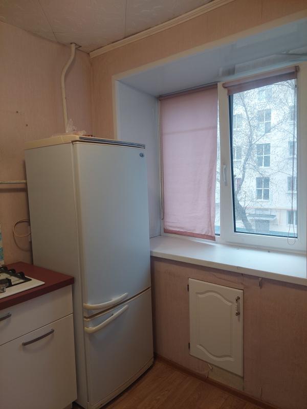 Продаю 3- комнатную квартиру(маломерка), в центре города Новотроицка(остановка "Площадь Ленина) - Новотроицк