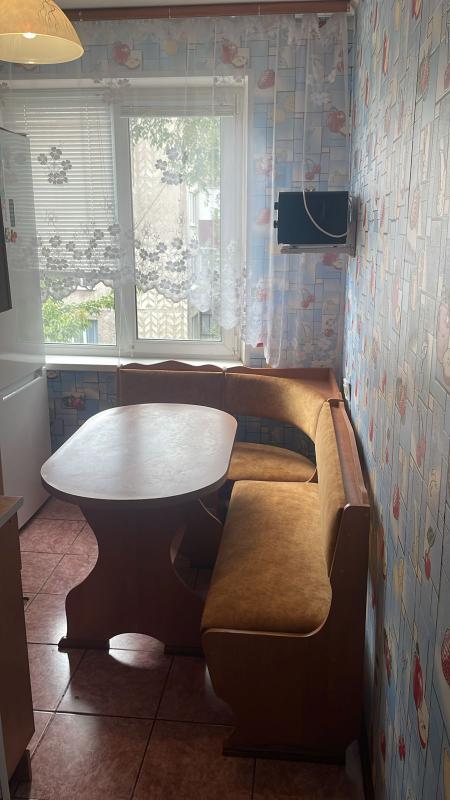 3х комнатная квартира маломерка угловая с мебелью и техникой - Новотроицк