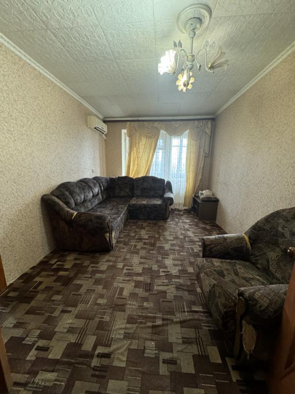 Продам 2-х комнатную квартиру по ул. - Новотроицк