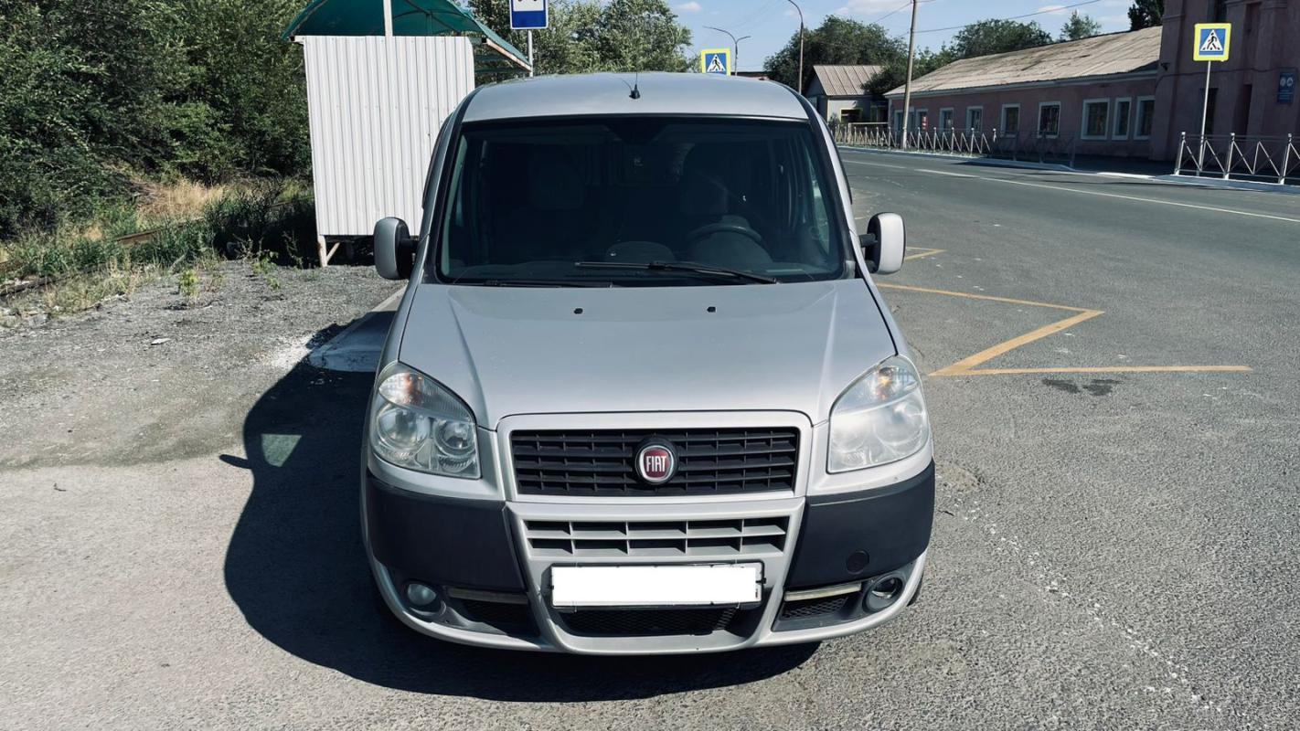 Продается FIAT Doblo, 2012 года

Один хозяин

Без ДТП в родном окрасе

Кузов оцинкованный

Машина оч - Новотроицк
