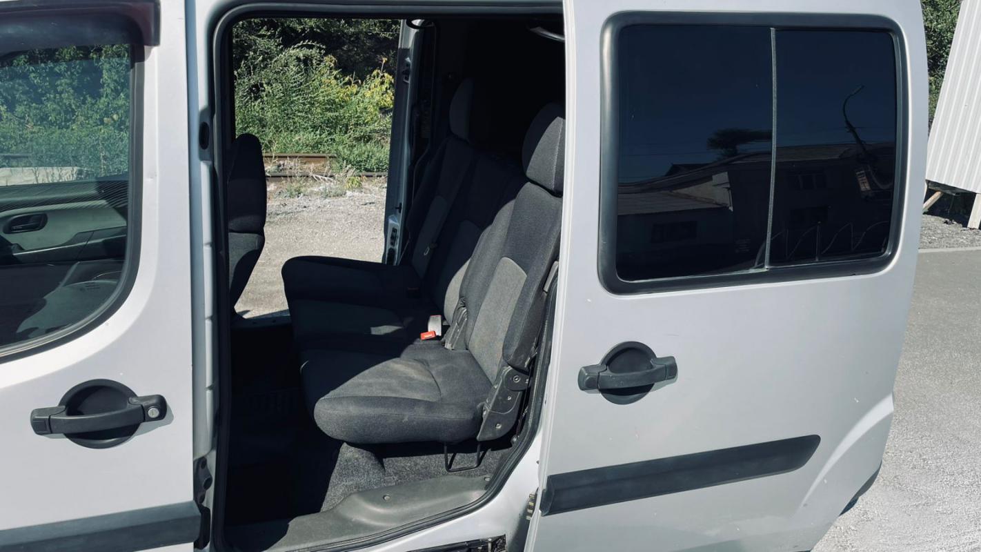 Продается FIAT Doblo, 2012 года

Один хозяин

Без ДТП в родном окрасе

Кузов оцинкованный

Машина оч - Новотроицк