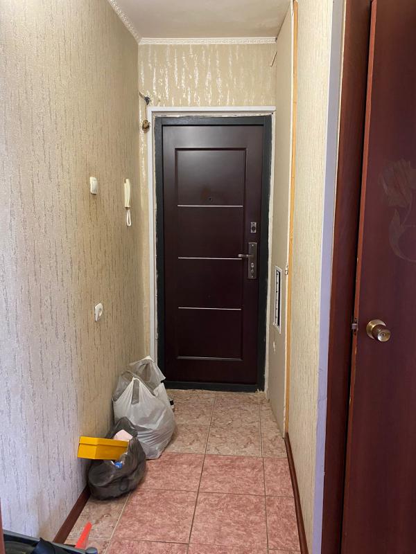 Продается 3-х комнатная маломерка на четвертом этаже по адресу: КОМСОМОЛЬСКИЙ 26. - Новотроицк