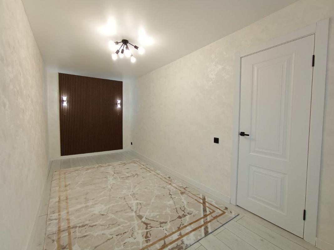 Продается двухкомнатная квартира с ремонтом под ключ по адресу г. - Новотроицк