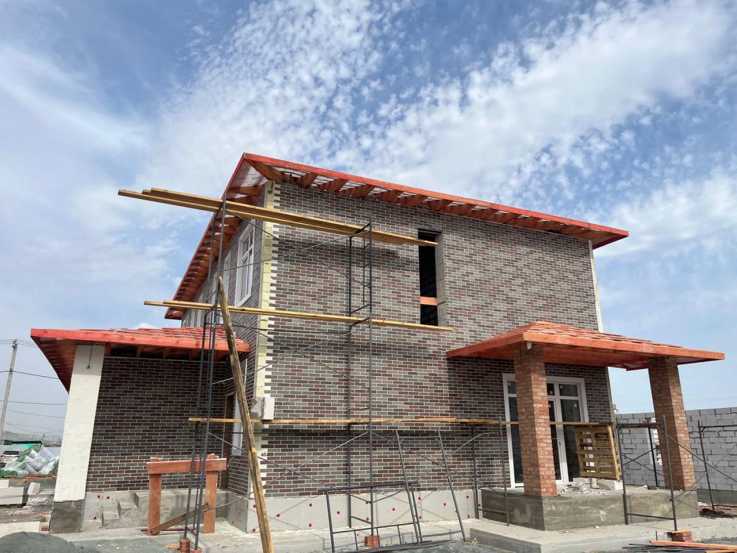 Продаем современный 2-этажный таунхаус 126 кв. - Орск