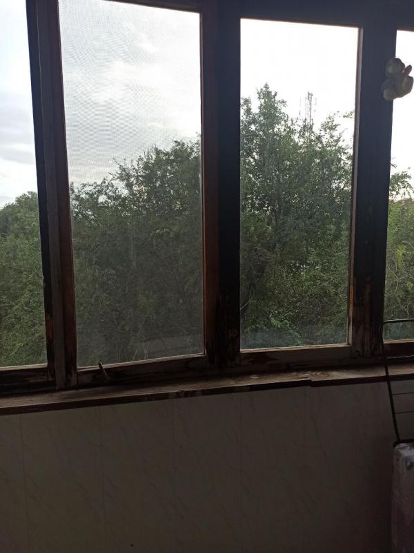 Срочно продаётся двухкомнатная квартира улучшенной планировки   в отличном районе (ост . - Новотроицк