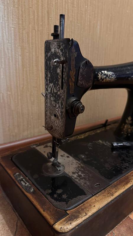 Продаю 2 швейные машинки, работоспособность не устанавливалась

Стоимость 3000 руб. - Орск