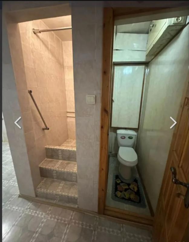 Продается 6-ти комнатная квартира (объединены 3-х комнатная и 4-х комнатная квартиры, перепланировка - Гай