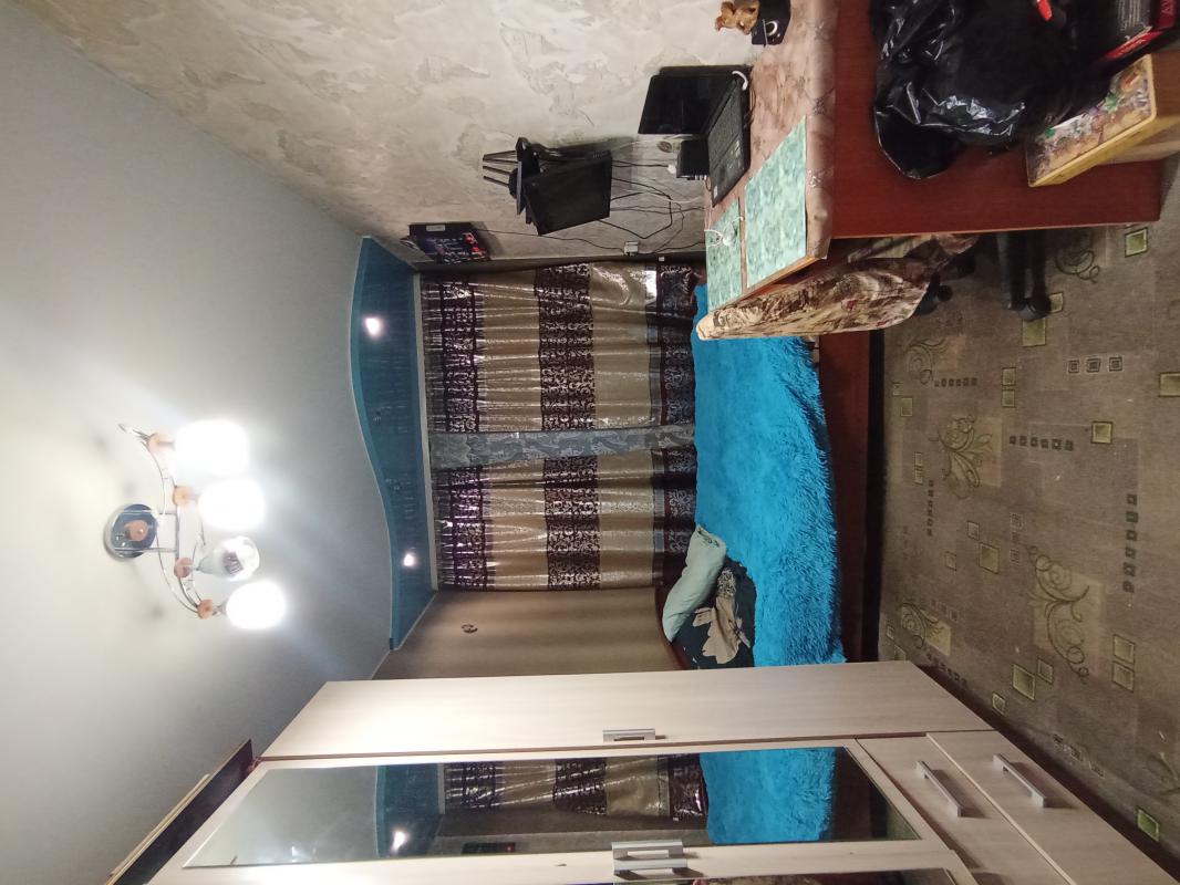 Продается 2-комнатная квартира с раздельными ходами по адресу: г. - Новотроицк