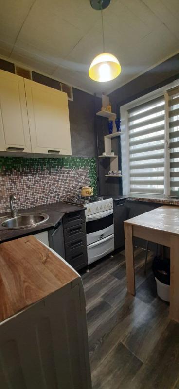 Продается 2-комнатная квартира  по адресу: г. - Новотроицк