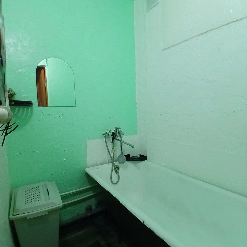 Продается 2-комнатная квартира  по адресу: г. - Новотроицк