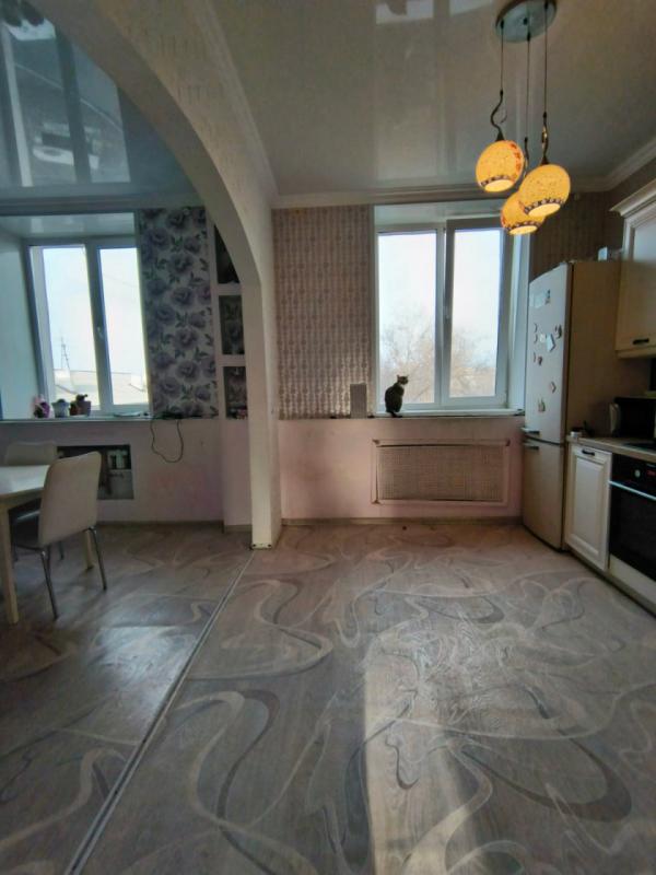 В ПРОДАЖЕ БОЛЬШАЯ КВАРТИРА ПО ВЫГОДНОЙ ЦЕНЕ! - Новотроицк