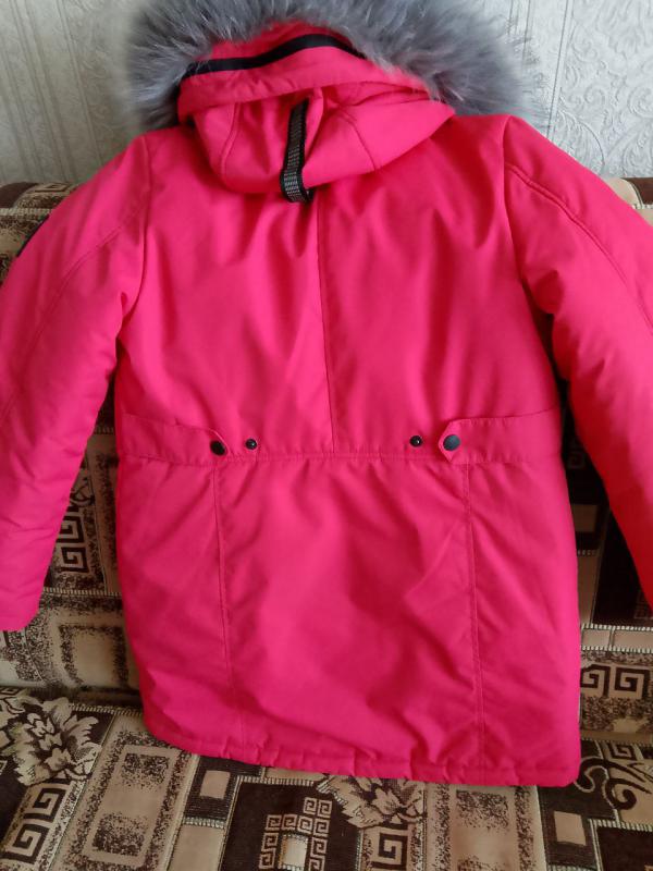 Продам куртку зимнюю на девочку 9 - 10 лет. - Новотроицк