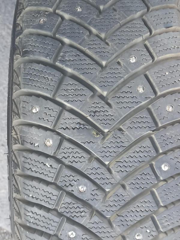 Продам зимнию резину на литых дисках r14 состояние новых, ездили   4 месяца! - Новотроицк