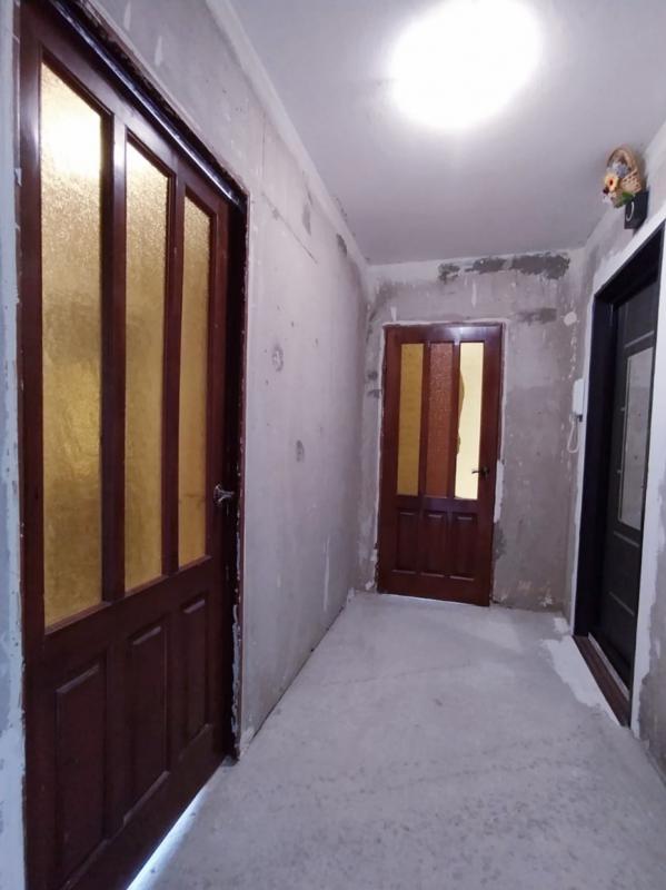 НА ПРОДАЖЕ 2-Х КОМНАТНАЯ КВАРТИРА, УЛУЧШЕННОЙ ПЛАНИРОВКИ НА 7 ЭТАЖЕ, В ЦЕНТРЕ ГОРОДА. - Новотроицк