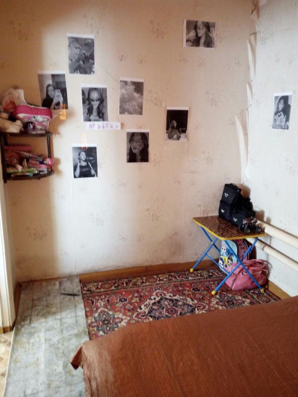 Продам дом на Юрге. рядом магазины, остановка все в шаговой доступности. - Новотроицк