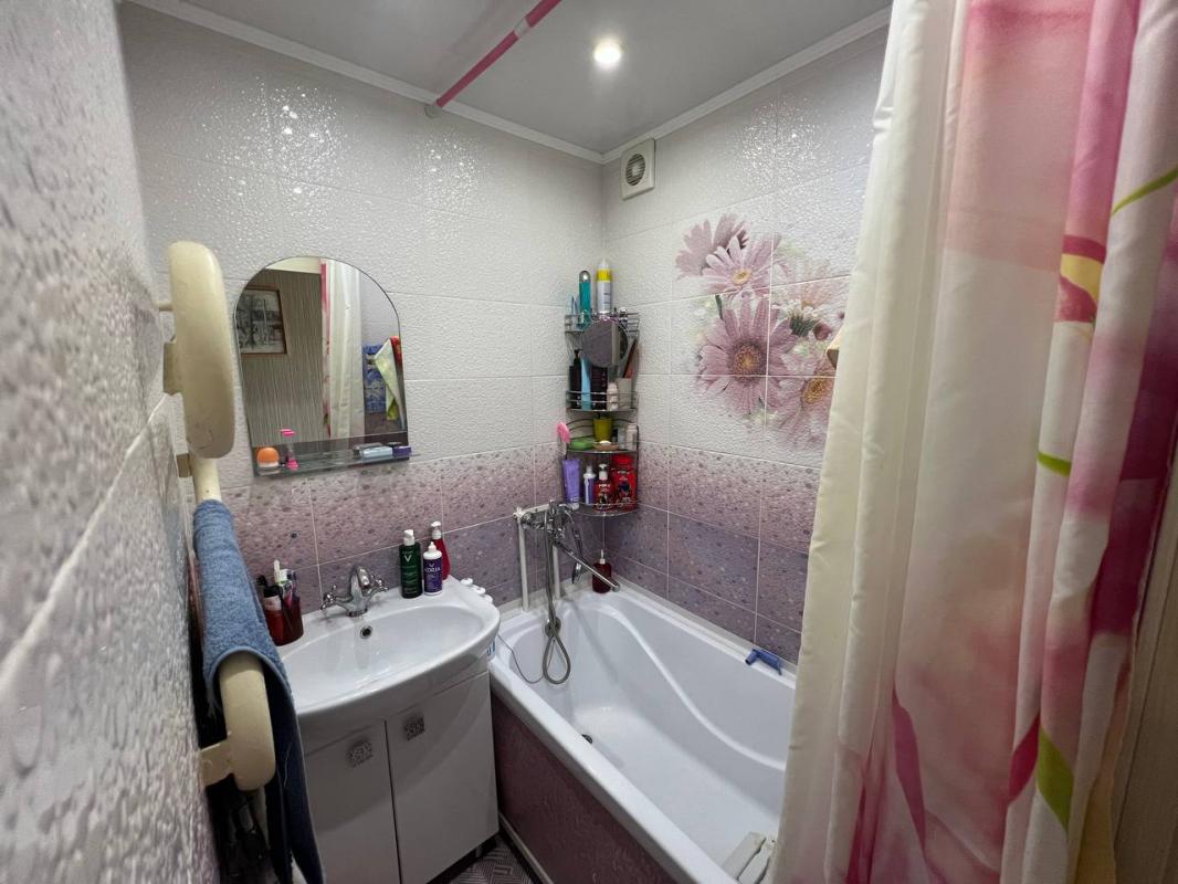 Продается уютная 2-комнатная квартира на ул. - Гай