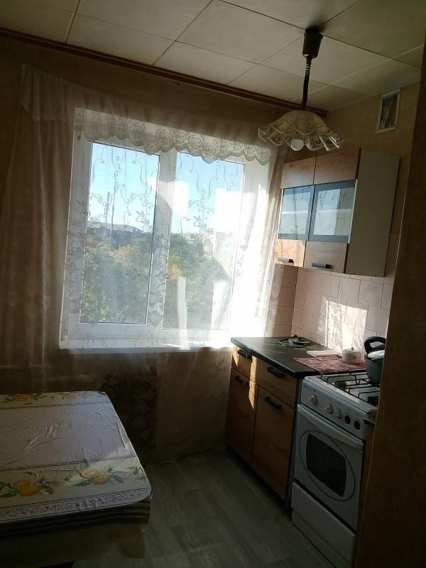 Сдаётся 2х комнатная квартира на длительный срок. - Новотроицк