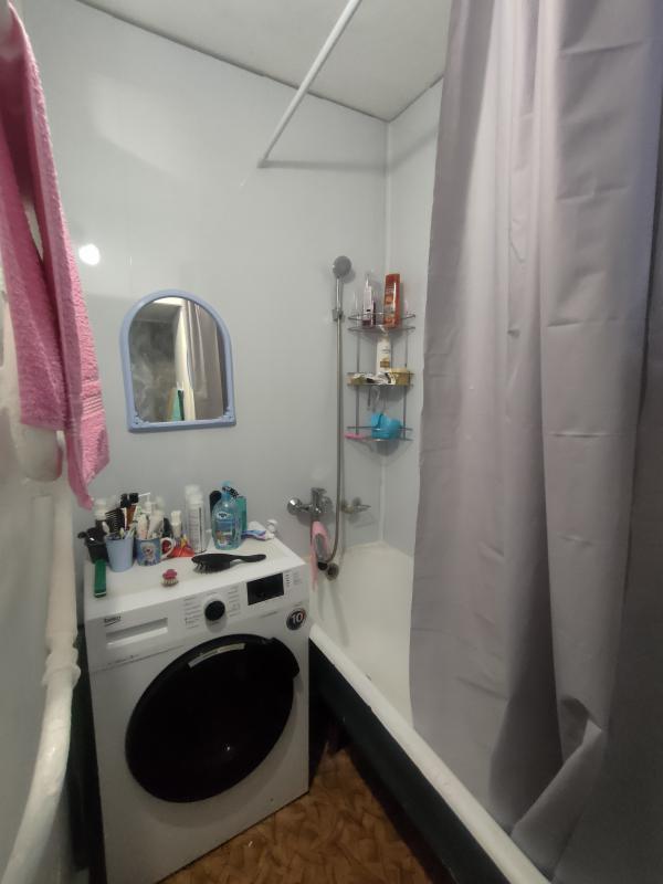 Продаётся уютная двухкомнатная квартира (распашонка) площадью 47.3 квадратных метров на четвёртом эт - Новотроицк