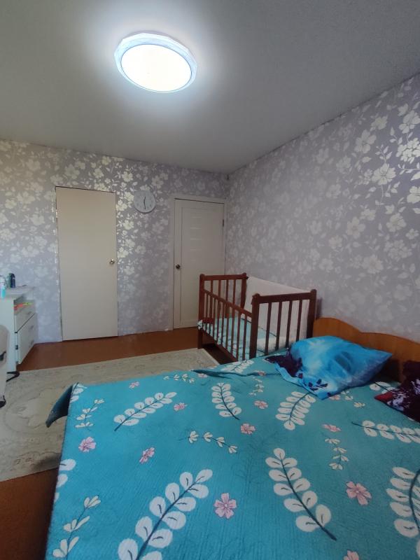 Продаётся уютная двухкомнатная квартира (распашонка) площадью 47.3 квадратных метров на четвёртом эт - Новотроицк