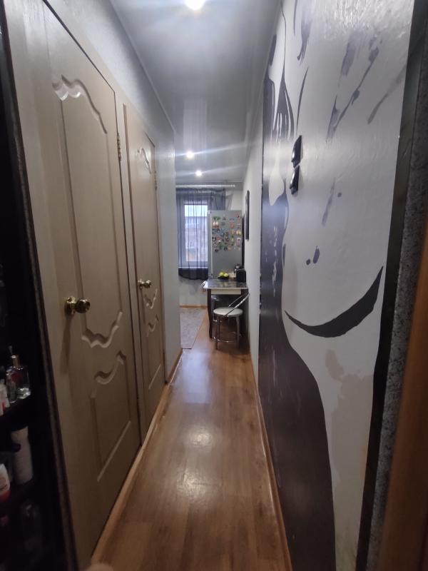 Продаётся уютная двухкомнатная квартира площадью 44 квадратных метра, расположенная на третьем этаже - Новотроицк