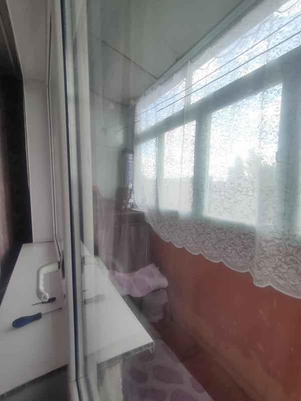 Продаётся просторная четырехкомнатная квартира (45-ка) площадью 61 квадратный метр на пятом этаже пя - Новотроицк