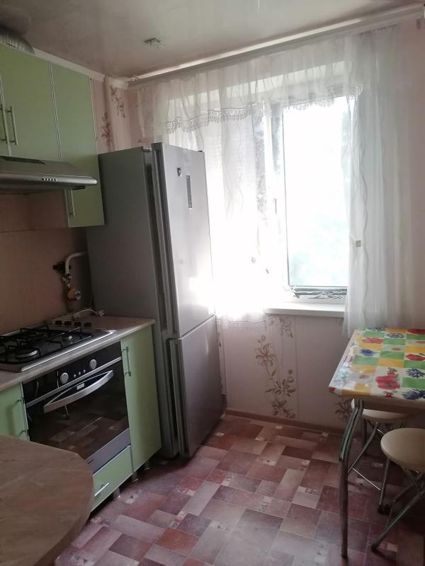 Продам однокомнатную улучшенный планировки с хорошим ремонтом. - Новотроицк