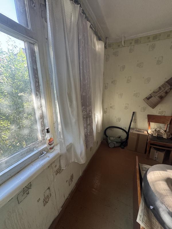 3-комнатная квартира, 
3/5 этаж
балкон, 
без ремонта - Новотроицк