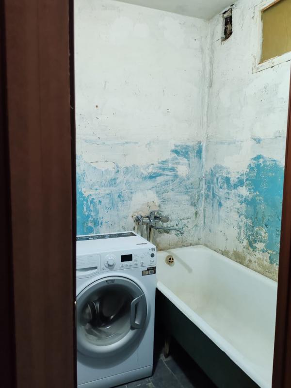 Продам 2- комнатную квартиру ( трамвайчик) , переделанная в ( распашонку). - Новотроицк