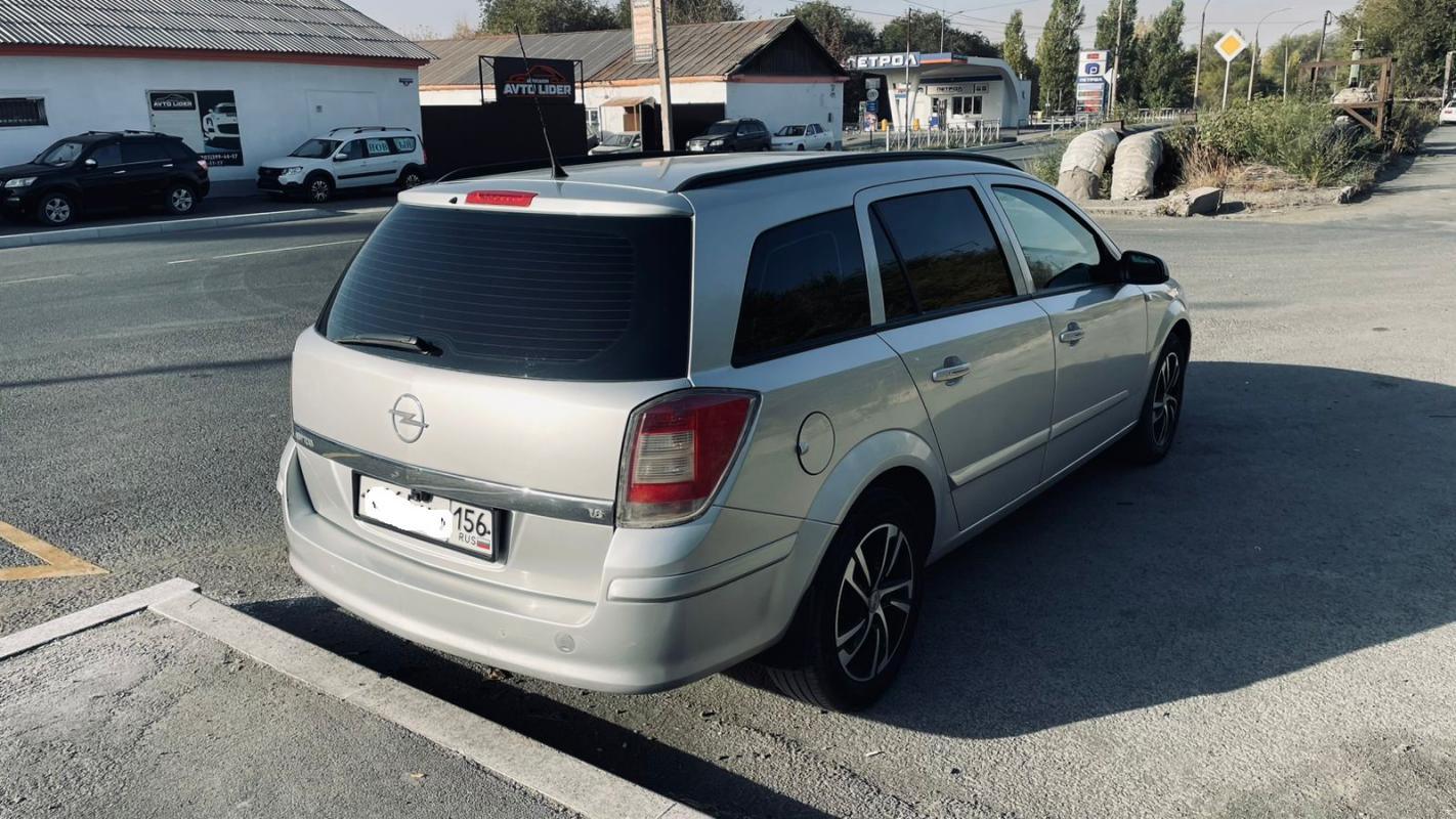 Продается Opel Astra, 2008 года

__АВТОМАТОМАТИЧЕСКАЯ__

ДВС 1,6/ 115л.с.,

ГУР,

ABS,

кл - Новотроицк