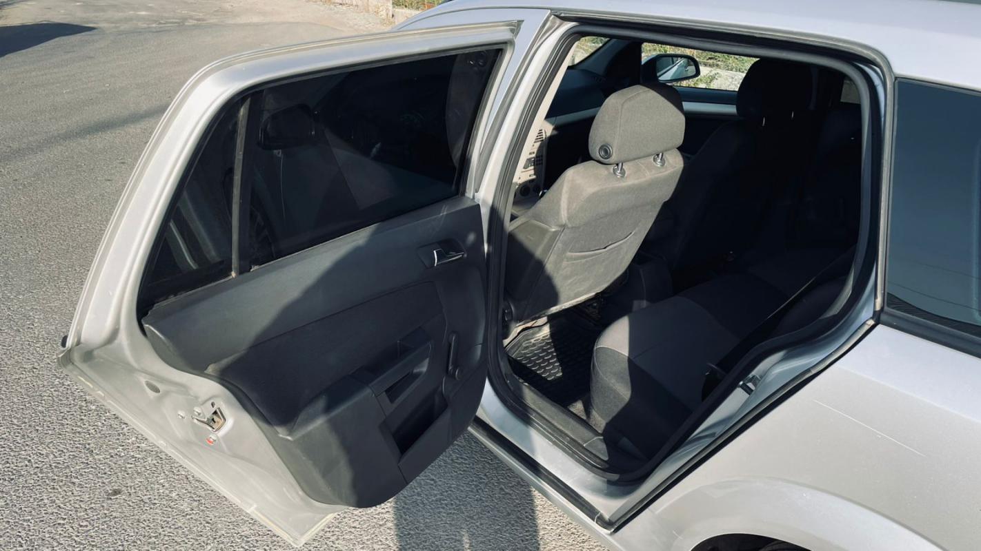 Продается Opel Astra, 2008 года

__АВТОМАТОМАТИЧЕСКАЯ__

ДВС 1,6/ 115л.с.,

ГУР,

ABS,

кл - Новотроицк