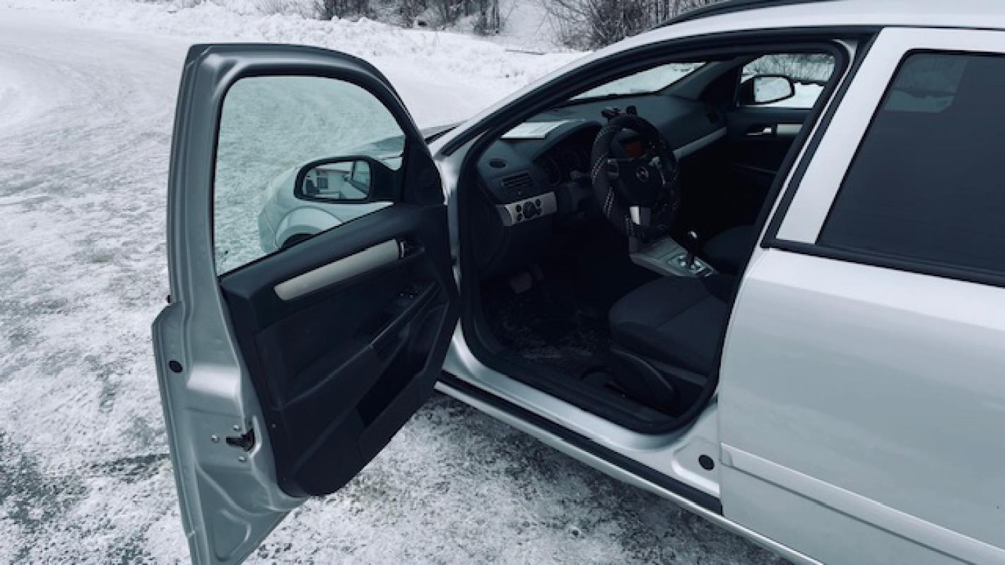 Продается Opel Astra, 2008 года

__АВТОМАТОМАТИЧЕСКАЯ__

ДВС 1,6/ 115л.с.,

ГУР,

ABS,

кл - Новотроицк