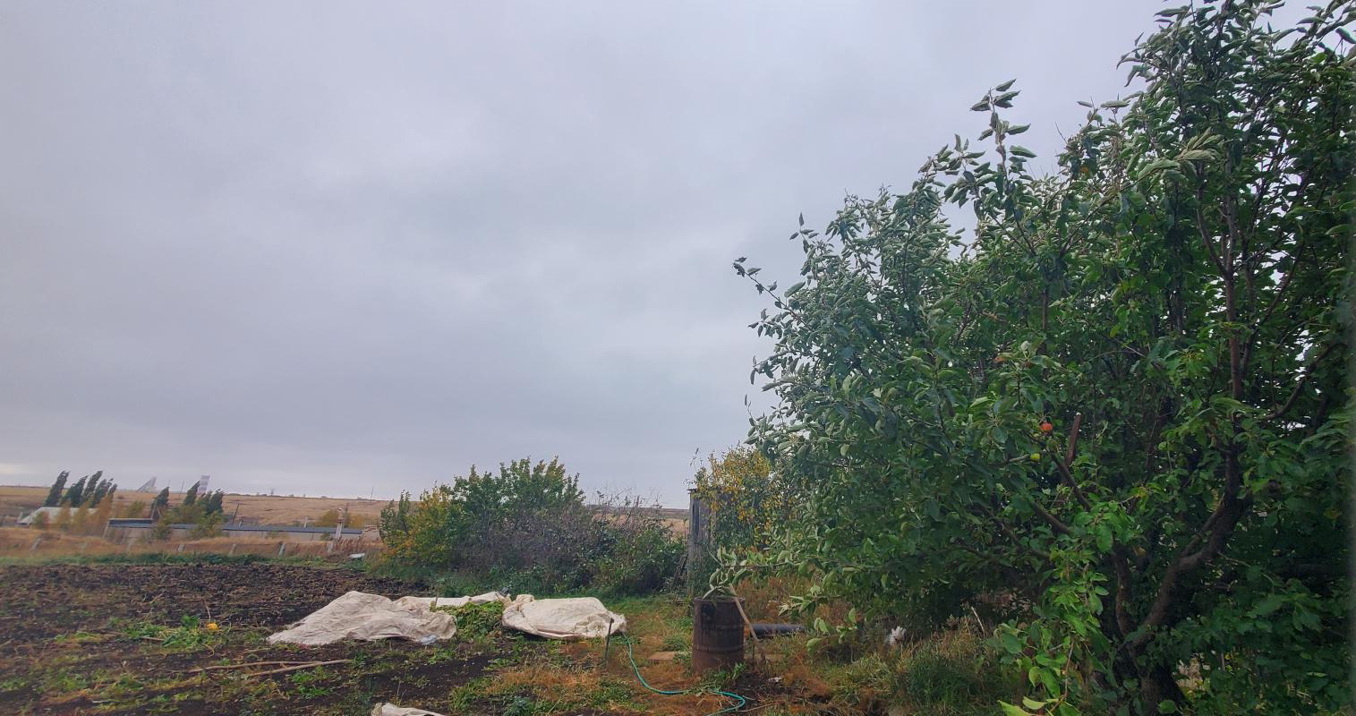 Продается  в двухквартирном доме  с. - Гай