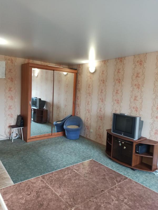 Продаётся  светлая и уютная однокомнатная квартира студия, г. - Новотроицк