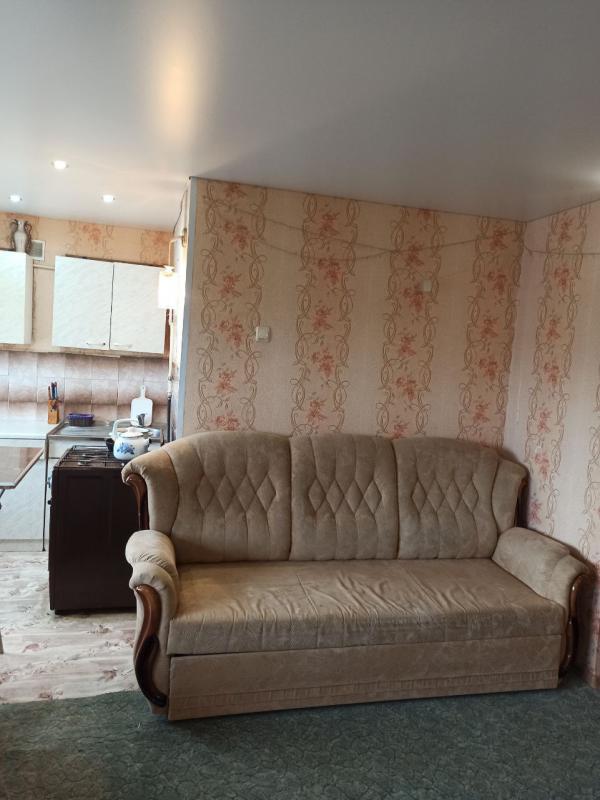 Продаётся  светлая и уютная однокомнатная квартира студия, г. - Новотроицк