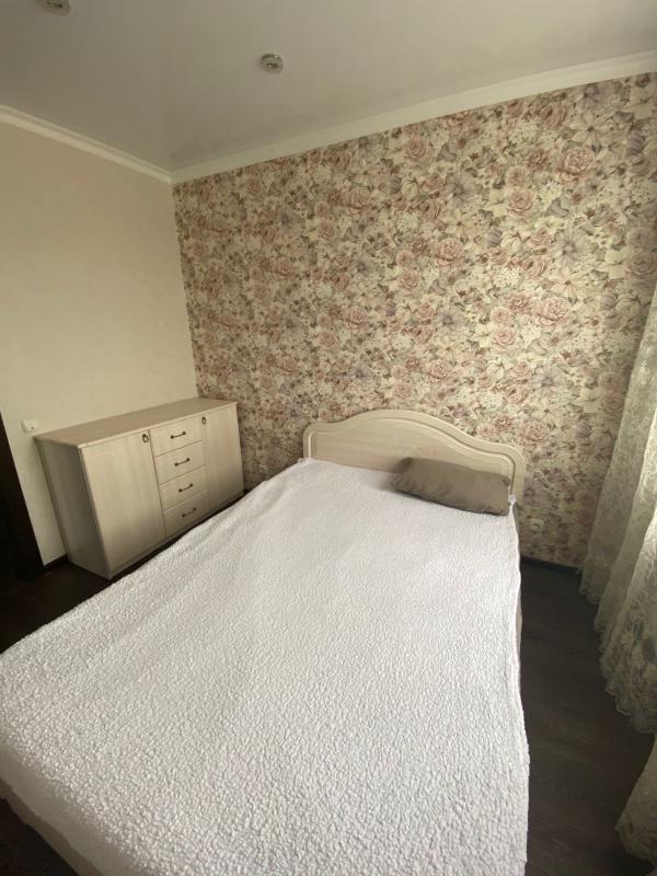 Сдaм нa длительный срок уютную 3-комнатную квартиру в г. - Орск