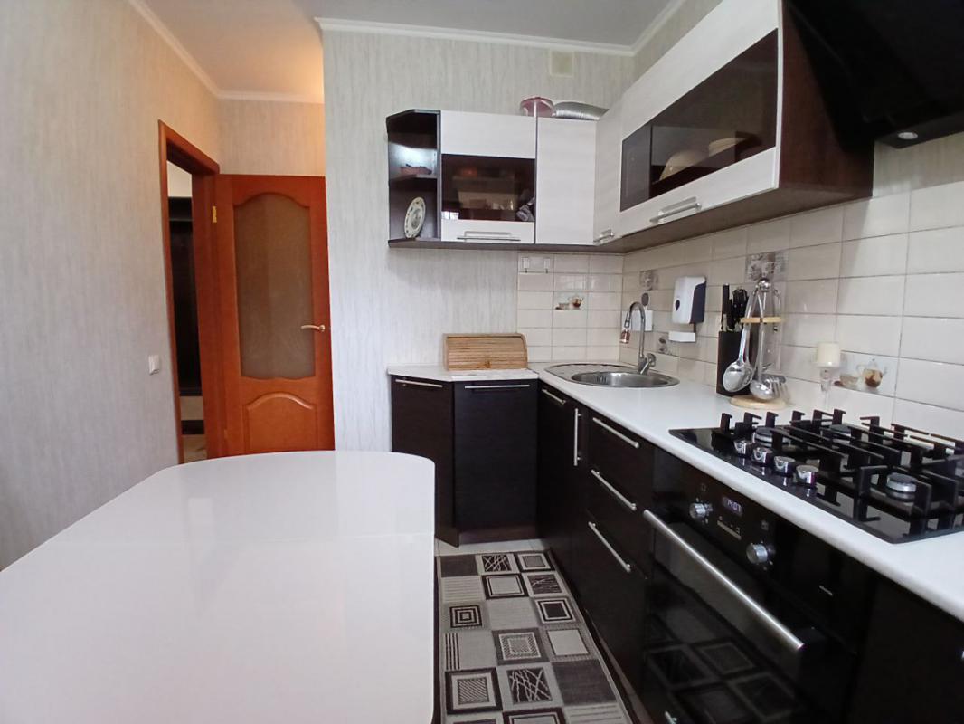 Срочная продажа! 3-х комнатная квартира  улучшенной планировки с мебелью и техникой! - Новотроицк