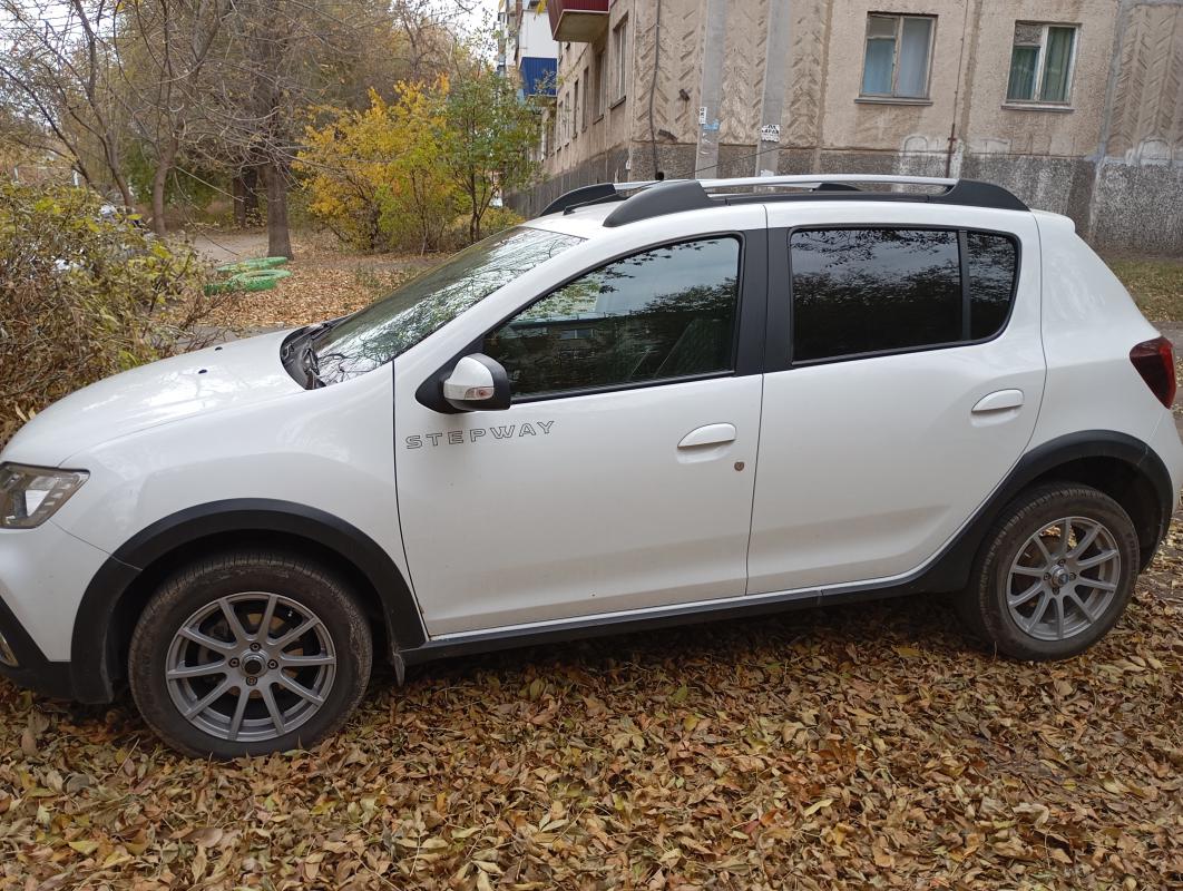 1 владелец, комплект зимней резины. - Новотроицк