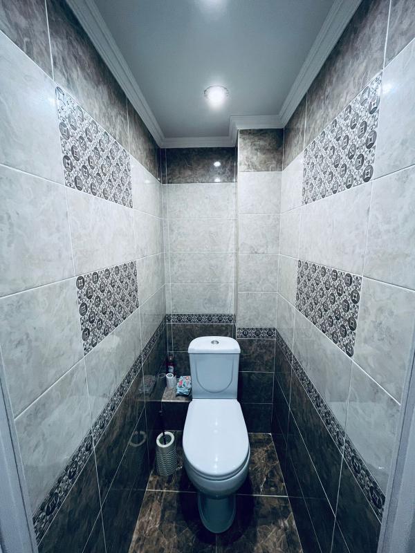 Продаётся однокомнатная квартира улучшенной планировки, в лучшем районе города, в шаговой доступност - Новотроицк