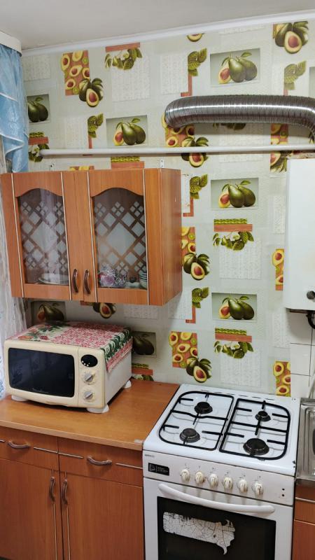 Сдается квартира в районе областной больницы 2, пять минут пешком до ТД Восход, 7 минут пешком до гл - Оренбург