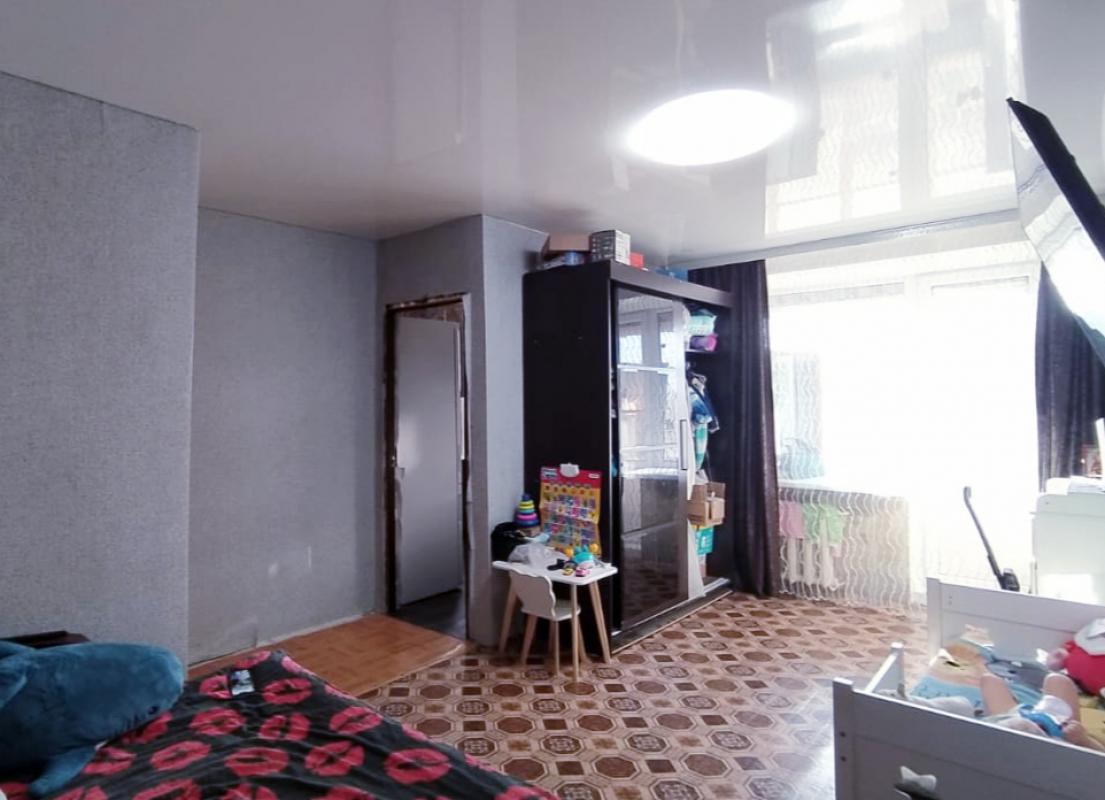 ПРОДАЁТСЯ 1- КОМНАТНАЯ КВАРТИРА, НА 4 ЭТАЖЕ, 4 - Х, ЭТАЖНОГО БЛОЧНОГО ДОМА, В ЦЕНТРЕ ГОРОДА! - Новотроицк